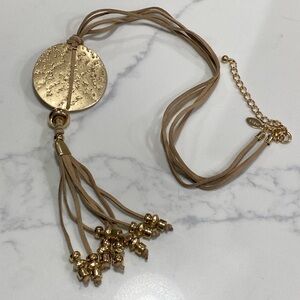 48” Long tan necklace with large gold pendant and tassels 🔴2